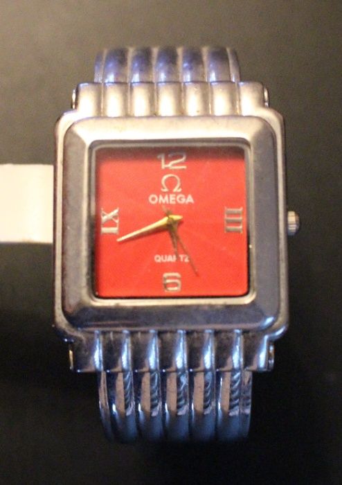 Часовник Omega Нов