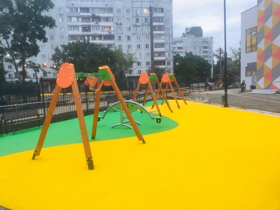 Резина коплама болалар ва спорт майдонлари учун!