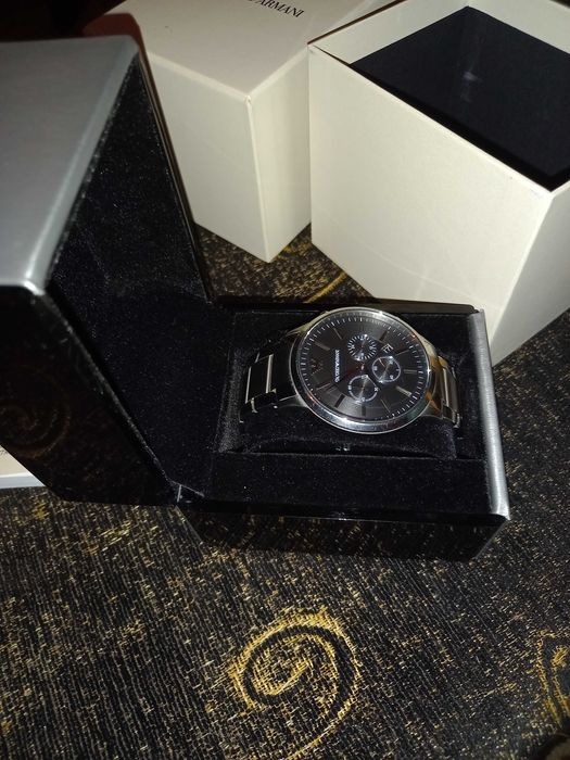 EMPOrIо ARMANI часовник
