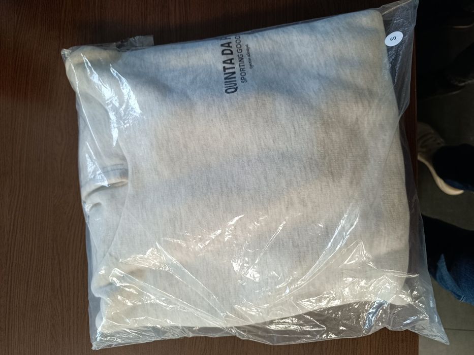 Суичър с качулка