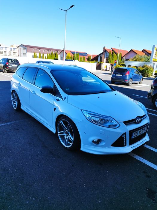 Vând Ford Focus RS