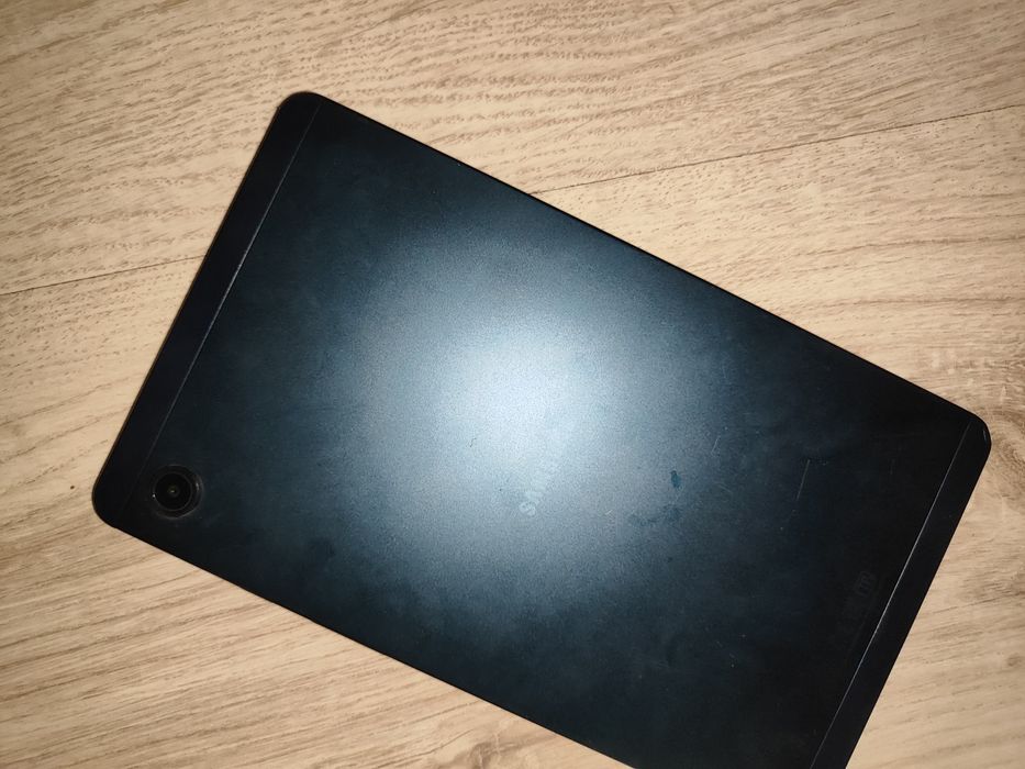 Продам Samsung galaxy Tab A9 в отличном состоянии!