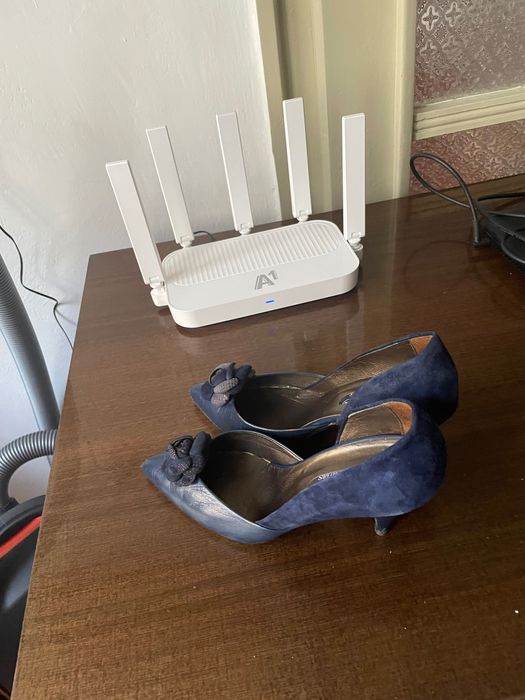 Продавам официални обувки - тъмносини