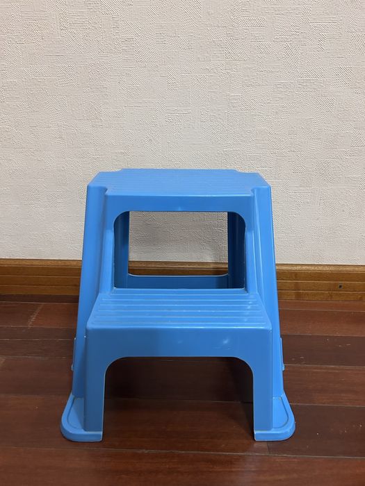 Подставка со ступенькой под ноги