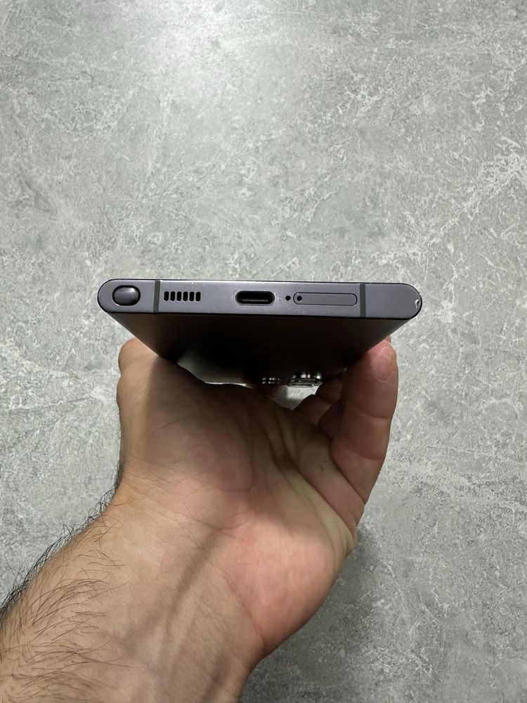 Samsung Galaxy S22 Ultra 12/256