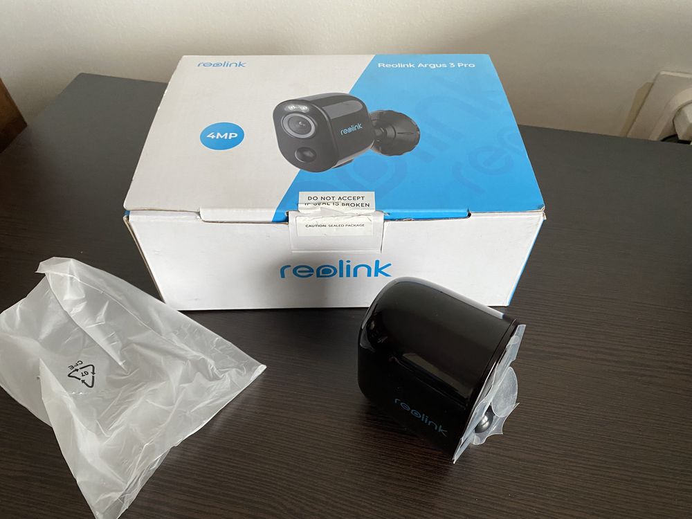 Reolink Argus 3 pro 2K 4MP соларна смарт wi-fi камера с батерия