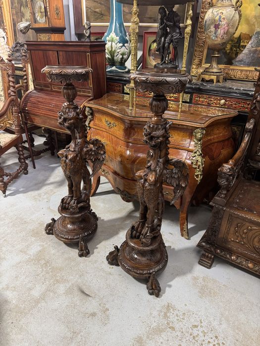 Doua piedestale sculptate manual - lemn masiv, stil baroc