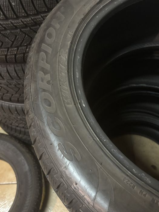 Зимни гуми Pirelli Scorpion 20”