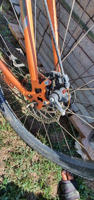 Vând bicicleta 250 ron