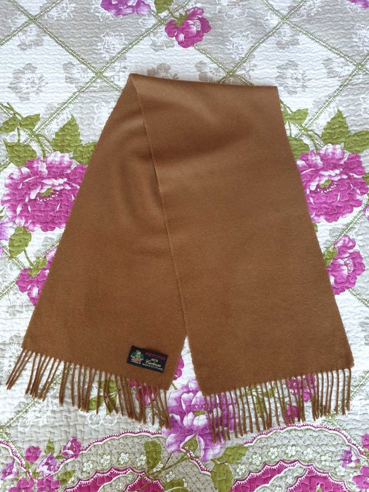 Fular casmir camel navy D. Schumacher Barisal