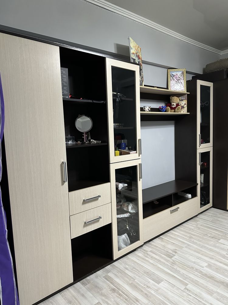 Продается шкаф, шкаф под телевизор