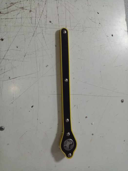 Рычаг трещетка для домкрата