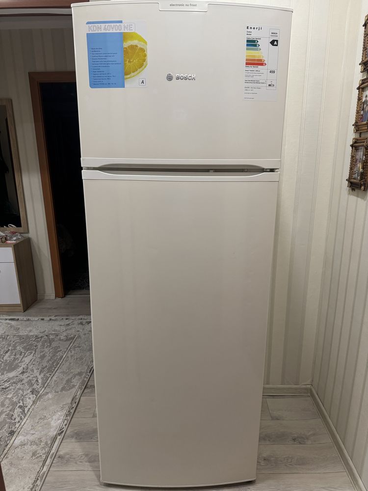 Продам Холодильник Bosh
