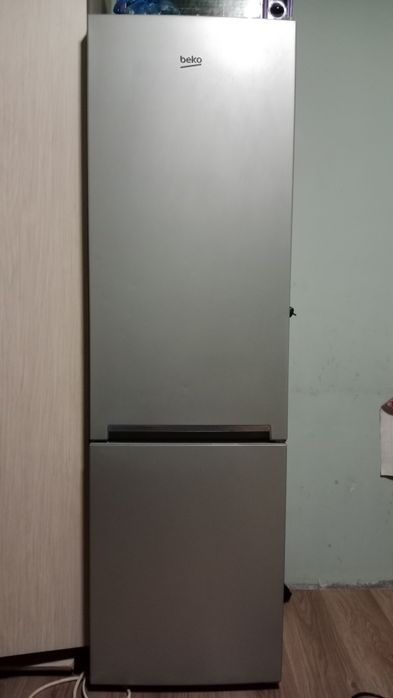 Холодильник beko