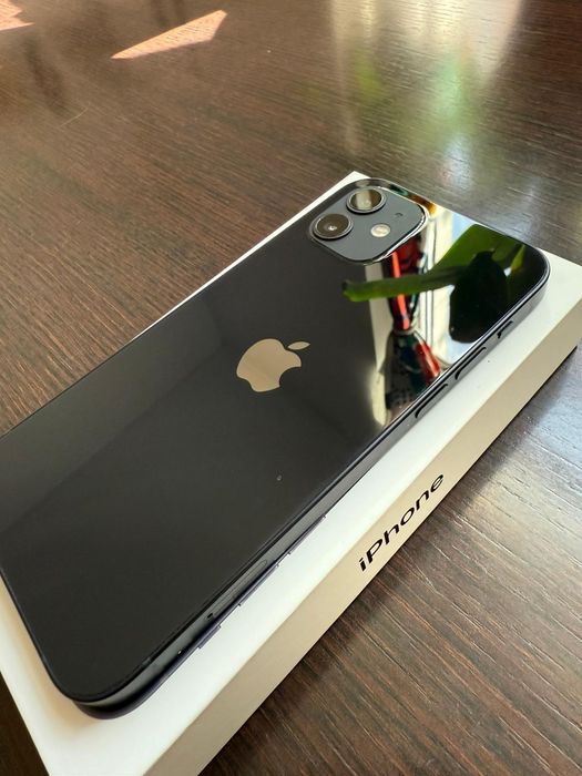 IPhone 12 negru 64GB