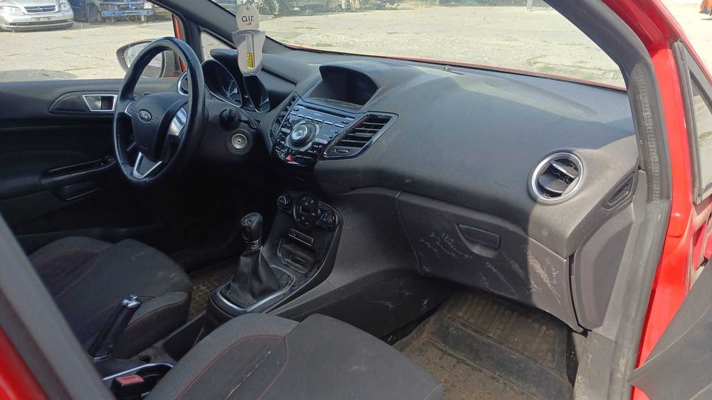 Dezmembrez Ford Fiesta 1.0 Benzina DIN 2016 - SFJC