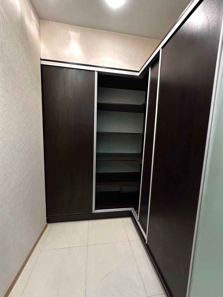 Дава се под наем Двустаен апартамент в София, Хладилника - 65 кв.м за 1200 € - Снимка #9
