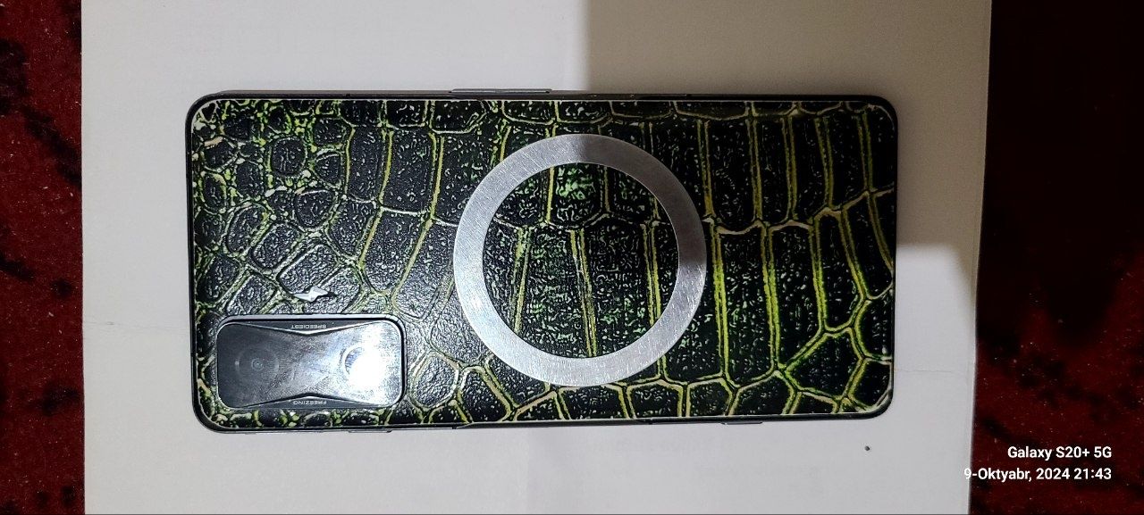 Poco F4 GT 128/8gb