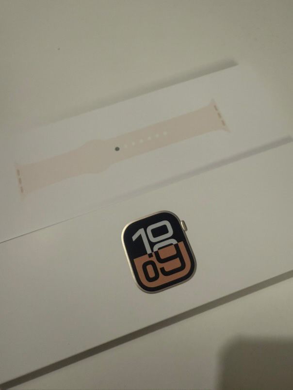 Apple Watch Series 10 – 42 мм Rose Gold (MWWH3QF/A) – Чисто нов!