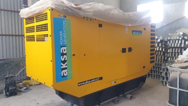 AKSA rusumli Generator sotiladi 240 kw