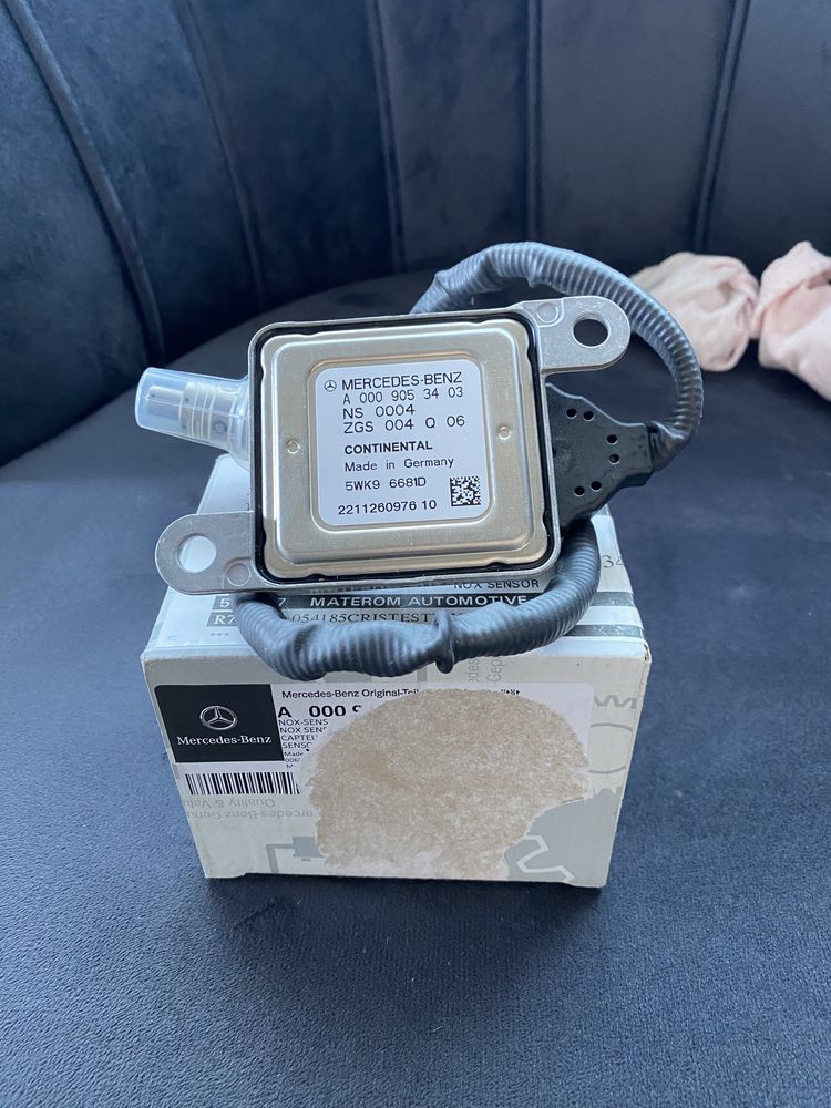Senzor NOx injectie aditiv OE MERCEDES-BENZ A0009053403