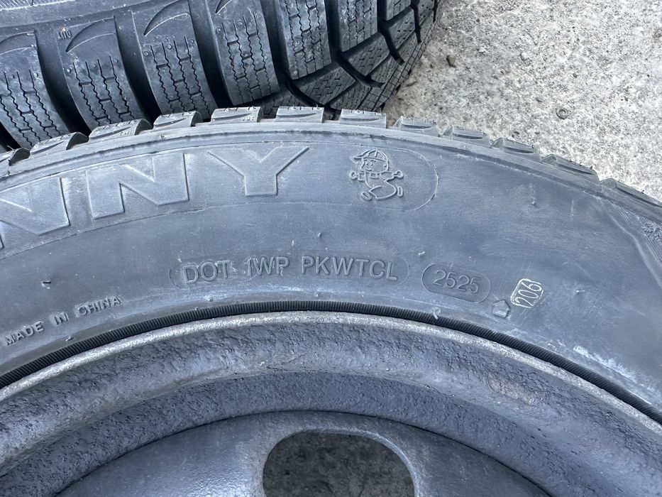 16,4х108 железни с нови зимни гуми 215/55/16 Sunny WinterMax A1 XL