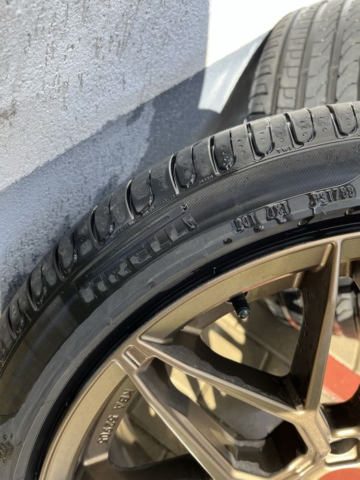 BMW Roti complete dotzz cu anvelope  pirelli