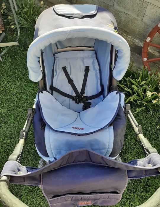 Детска количка .