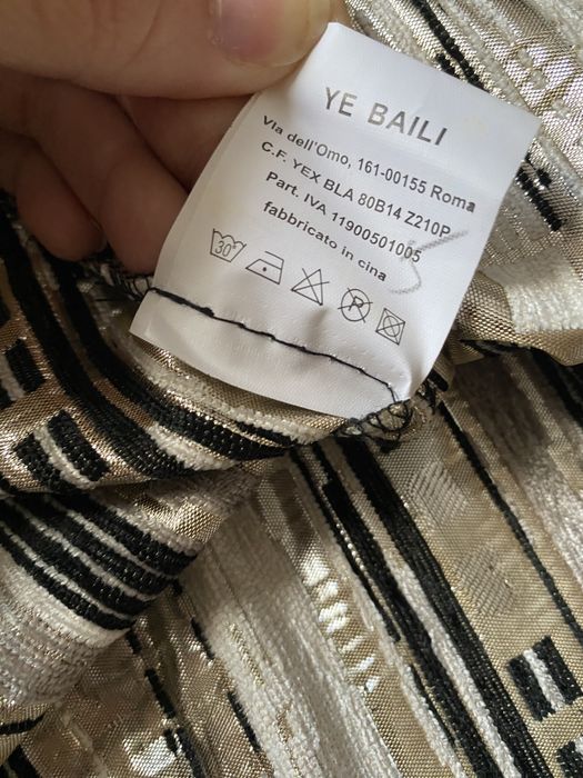 Fusta scurta marca Paccio