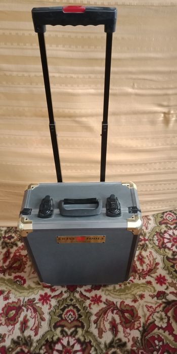 Продам    набор..