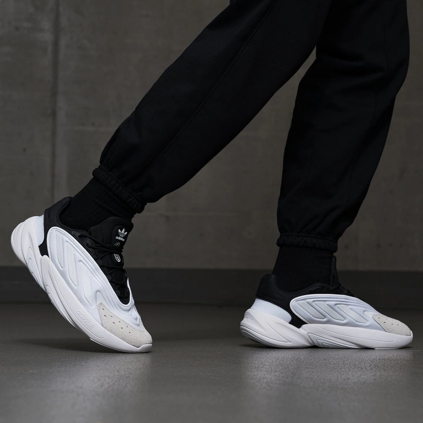 Adidas Ozelia номер 40 2/3, 41 1/3, 42 2/3, 44, 44 2/3