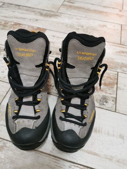 Ghete La sportiva 40.5 sau 26 cm