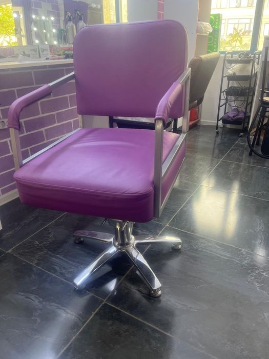 Салон красаты  жиһаздары ,сатылады. Кресло.  Шкафчик ,