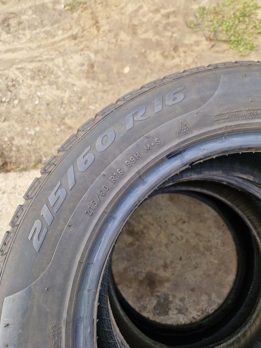 215 60 16 iarna M+S  Pirelli
