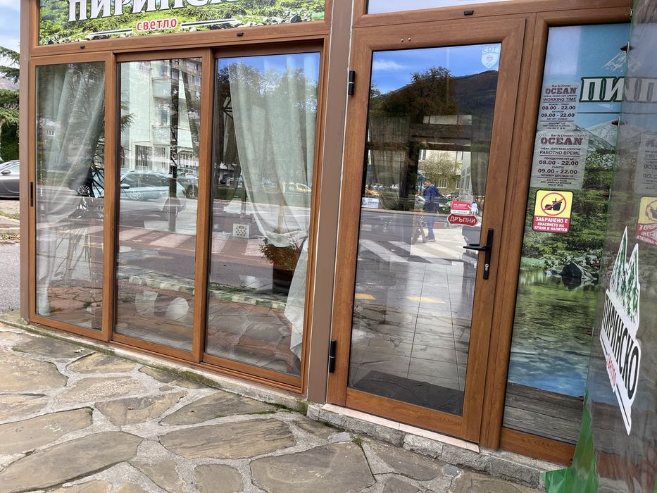 Остъклена метална конструкция 33.66 кв.м. , цена 12 500 лв.