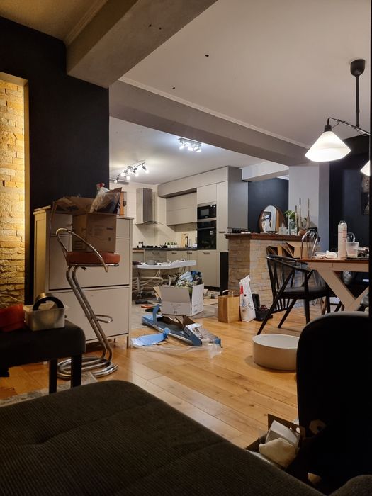 Corpuri iluminat metal și sticla alba