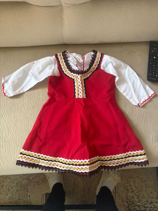 Бебешка народна носия