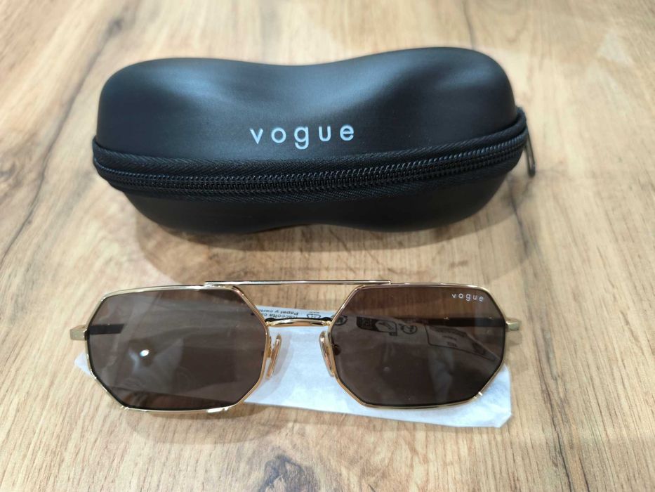 Слънчеви очила VOGUE