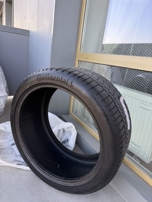 Продам зимние шины Continental 315/35 R21 (задние, 2 штуки)