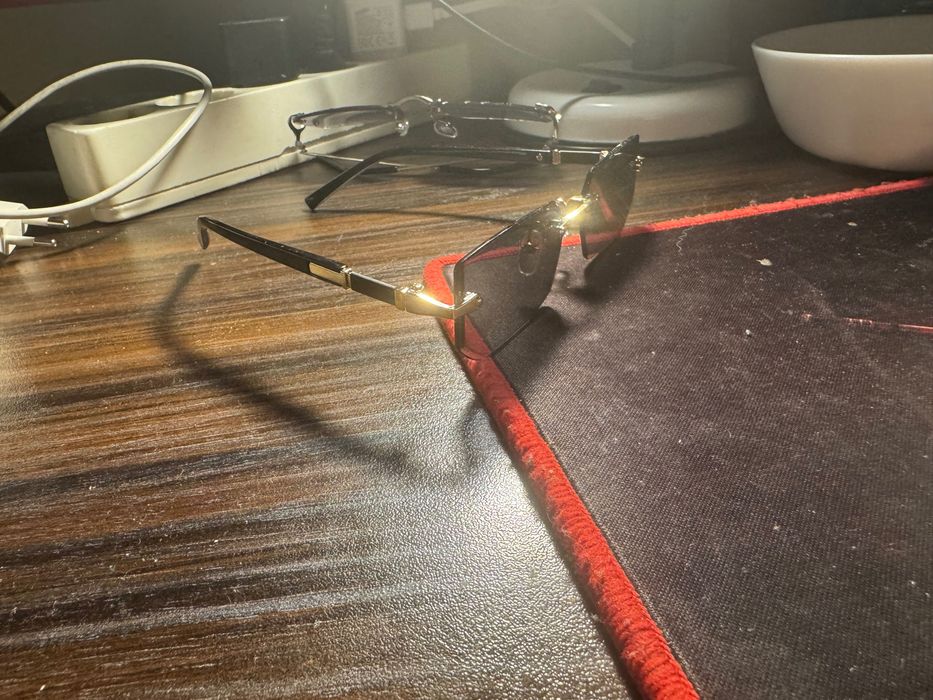 Слънчеви очила без рамка