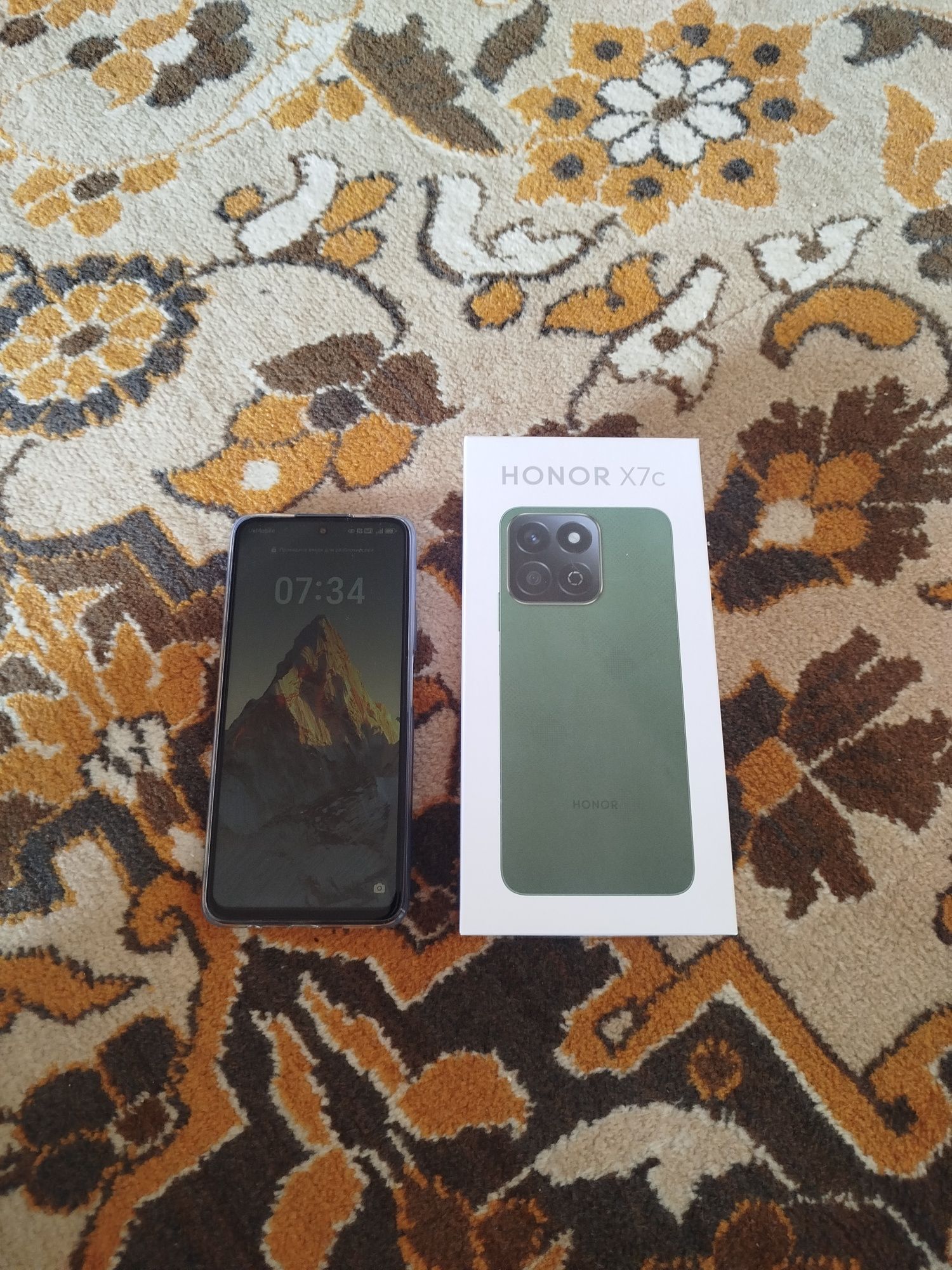 Honor x7c va Samsung A22 5 g.