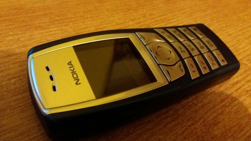 Nokia 6610i putin folosit ca nou