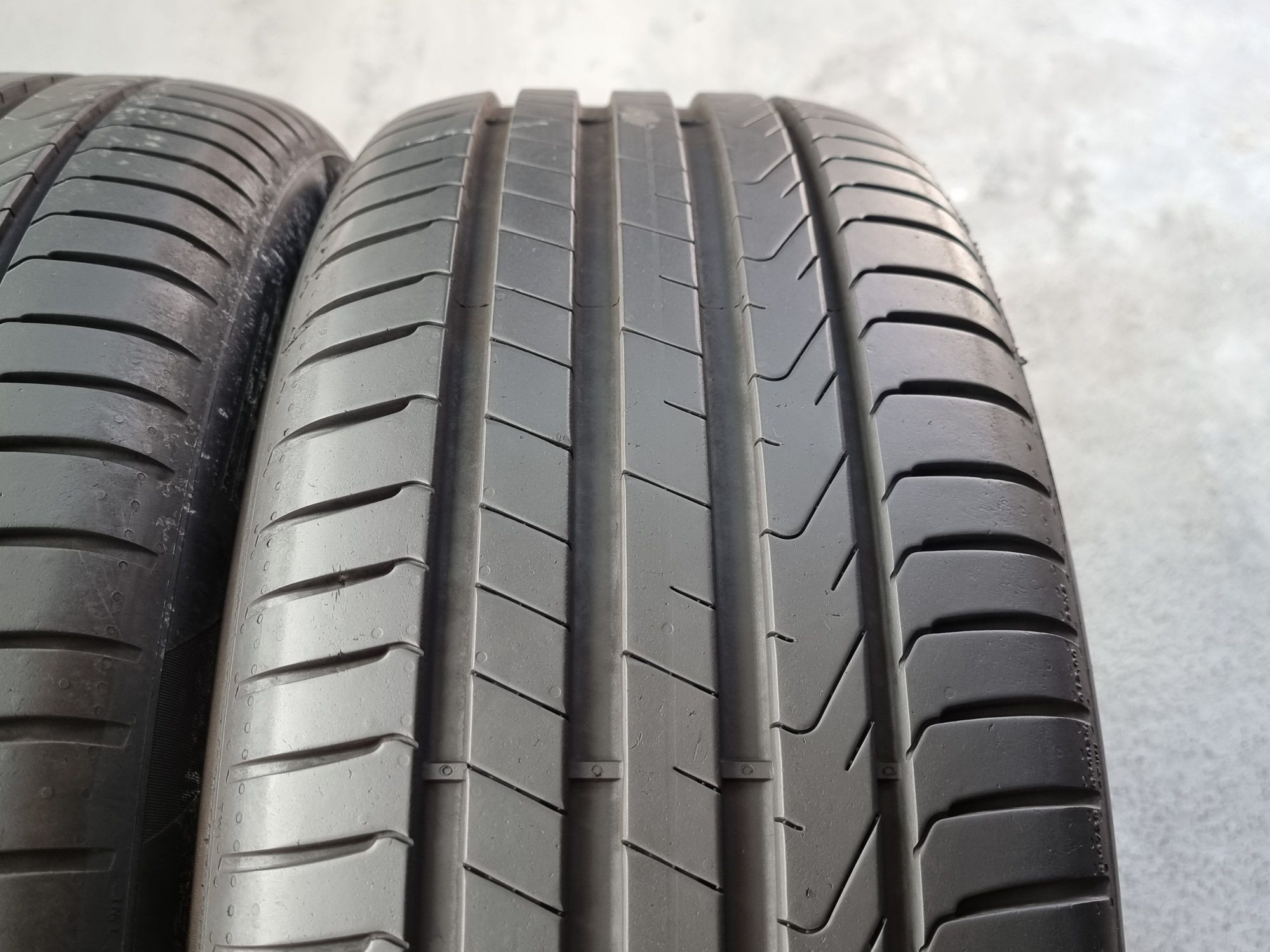 "Dot 22" 235/55/18 Pirelli 4Броя: 500лв 7мм