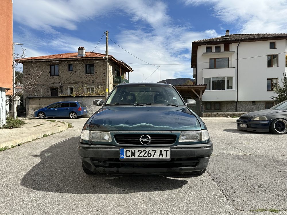 Opel Astra F 1.4Si НА ЧАСТИ