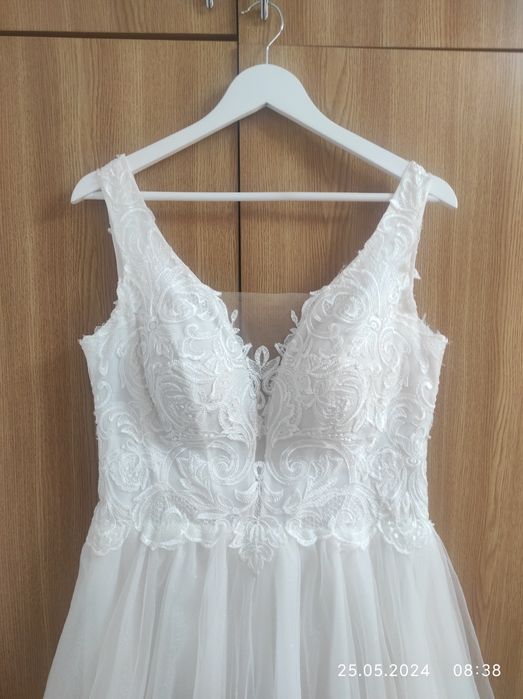 Rochie mireasa alba