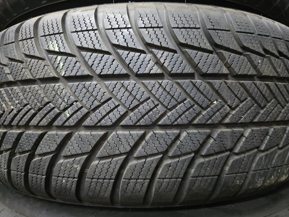 4бр Зимни гуми 225 60 17- Bridgestone DOT 2023