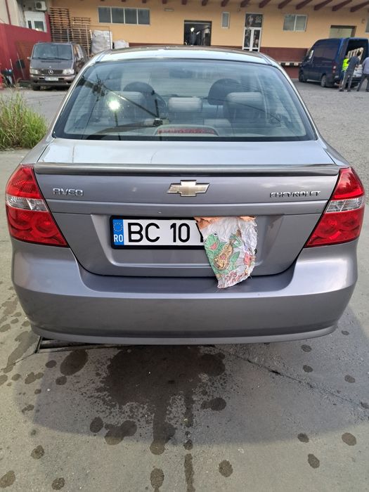 Vând automobil Chevrolet Aveo 2010