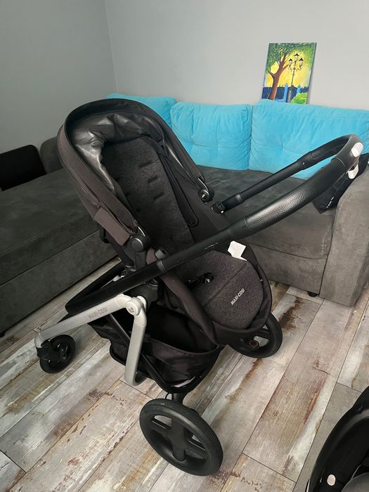 Бебешка количка и кошче за кола Maxi Cosi