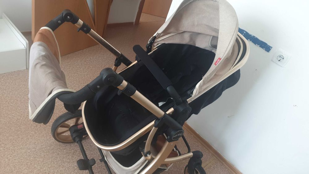 Детская коляска в хорошем состоянии