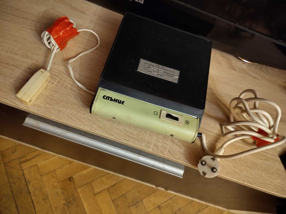 Кварцова лампа за тен и дезинфекция Слъмцр5